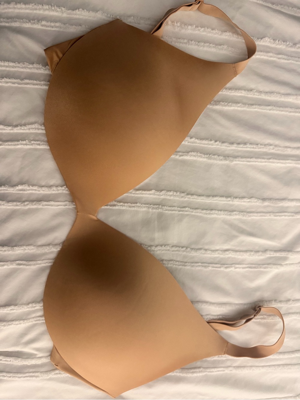 SKIMS Smooth Nude Contour Bra in Tan